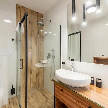 Cozy Near The With Parking And Balcony In By Renters * Pogorzelica (Gmina Rewal)